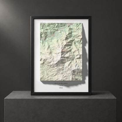 Mapa de relieve de Piló de Bellmaig, 1281 m, Vallespir, lámina 100 Cims de Trobart. Presentación enmarcada. 30 × 40 cm.