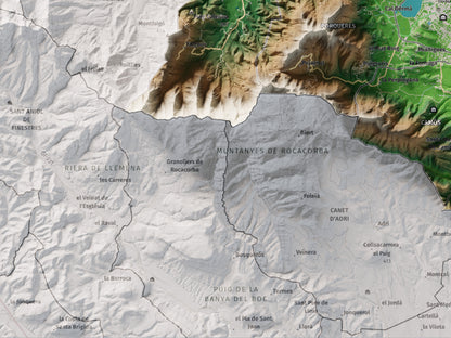 Mapa de relleu del Pla de l’Estany, amb el territori en color i l’entorn en blanc. Detall de la part inferior esquerra. 30 × 40 cm. Estil Clàssic.