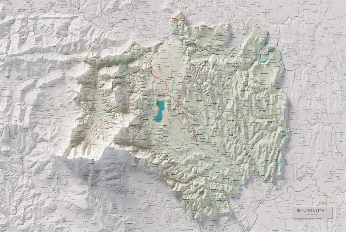 Mapa de relleu del Pla de l’Estany, amb el territori en color i l’entorn en blanc. Vista completa de la làmina. 61 × 91 cm. Estil Cartogràfic.