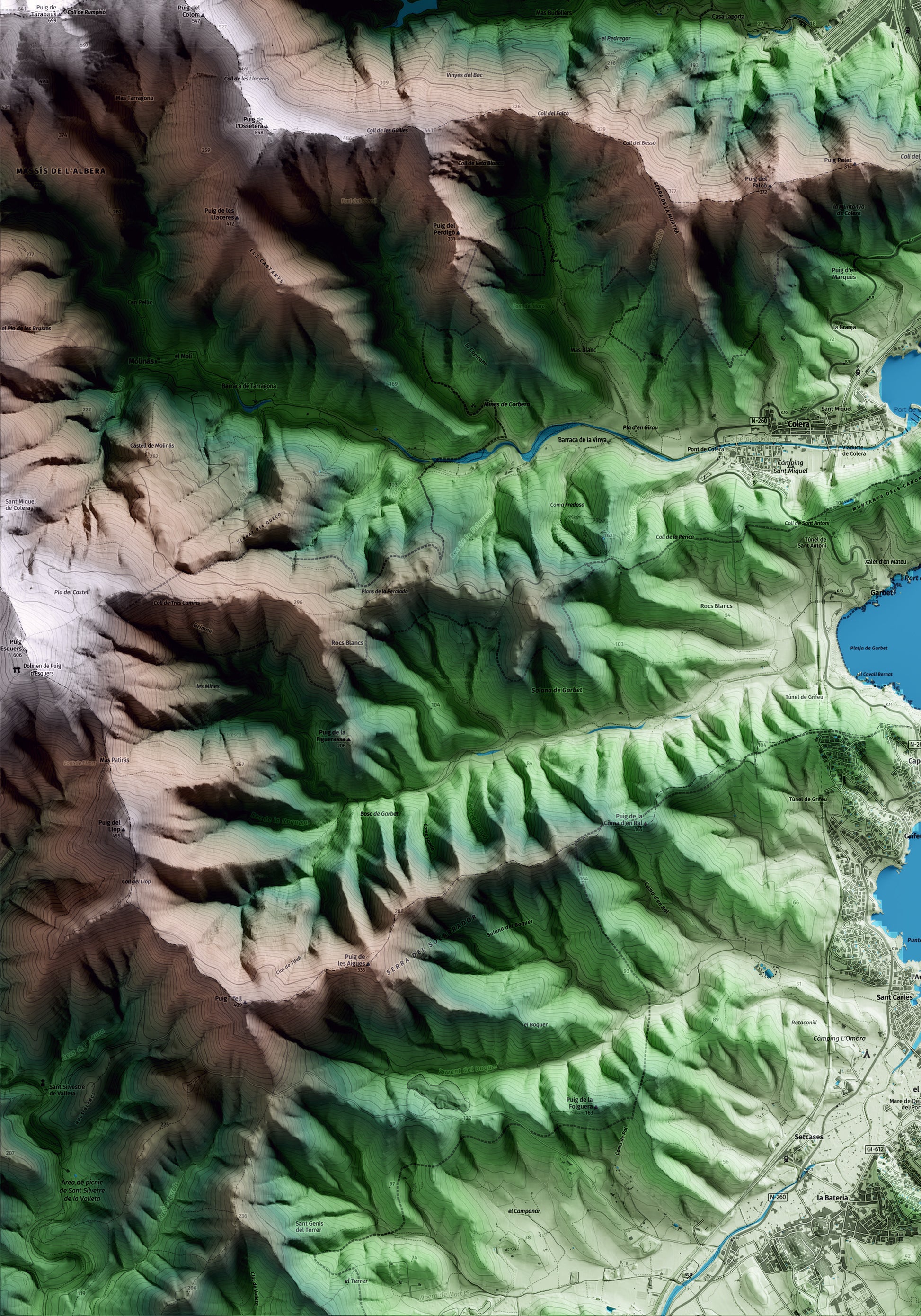 Mapa artístico del relieve de Portbou, al Alt Empordà, con 15 km de entorno y base topográfica ICGC. Detalle de la zona inferior izquierda.