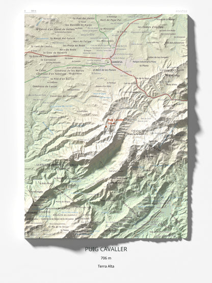 Mapa topográfico del relieve: Puig Cavaller, 706 m. Lámina completa. 30 × 40 cm.