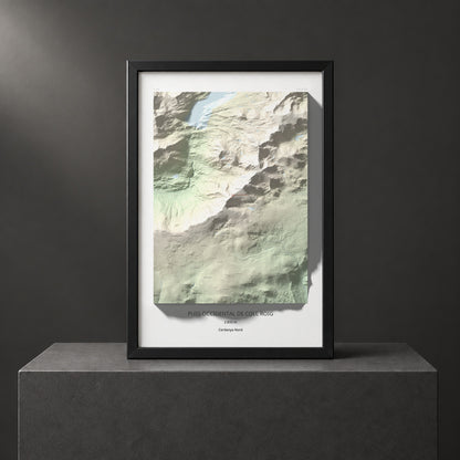 Mapa de relieve de Puig Occidental de Coll Roig, 2833 m, Cerdanya Nord, lámina 100 Cims de Trobart. Presentación enmarcada. 61 × 91 cm.