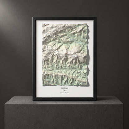 Mapa de relieve de Puig Ou, 1300 m, Garrotxa · Ripollès, lámina 100 Cims de Trobart. Presentación enmarcada. 30 × 40 cm.
