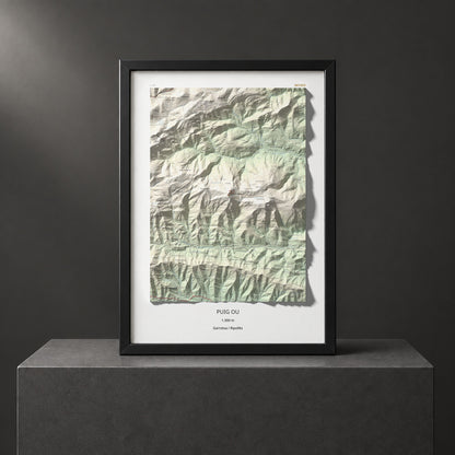 Mapa de relieve de Puig Ou, 1300 m, Garrotxa · Ripollès, lámina 100 Cims de Trobart. Presentación enmarcada. 50 × 70 cm.