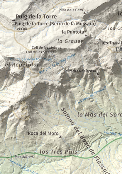 Mapa topográfico del relieve: Puig d'en Cama, 717 m. Detalle de la zona superior izquierda. 21 × 30 cm.