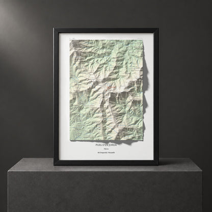 Mapa topogràfic del relleu: Puig d'en Jordà, 754 m. Presentació emmarcada. 30 × 40 cm.