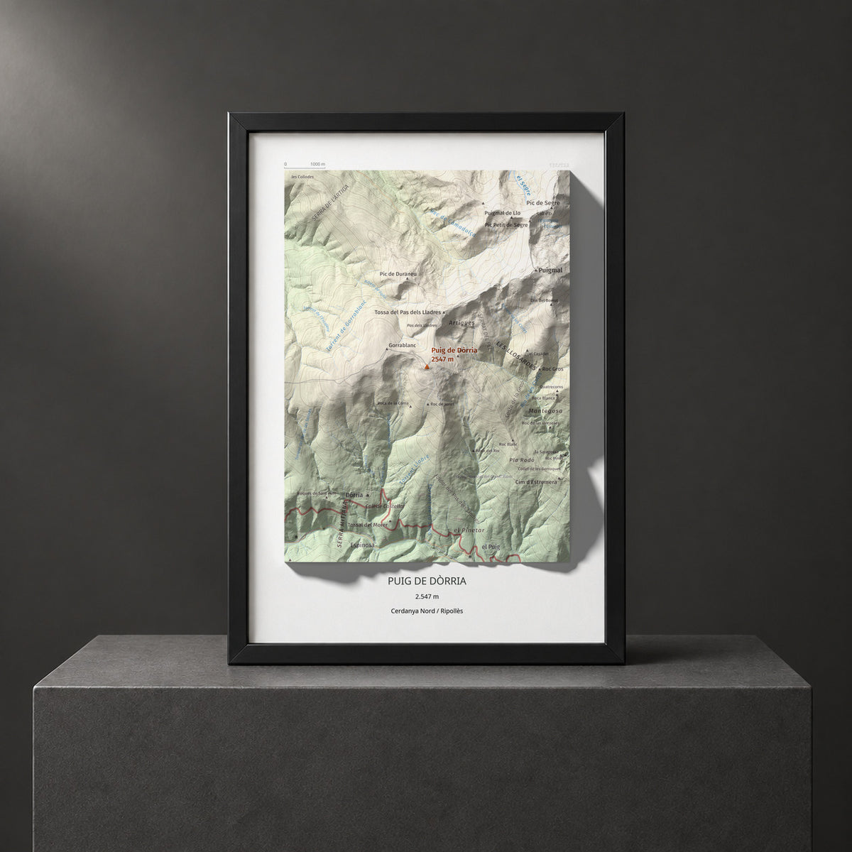 Mapa de relieve de Puig de Dòrria, 2547 m, Cerdanya Nord · Ripollès, lámina 100 Cims de Trobart. Presentación enmarcada. 21 × 30 cm.
