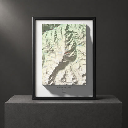 Mapa de relieve de Puig de Gallinàs, 2624 m, Conflent, lámina 100 Cims de Trobart. Presentación enmarcada. 30 × 40 cm.