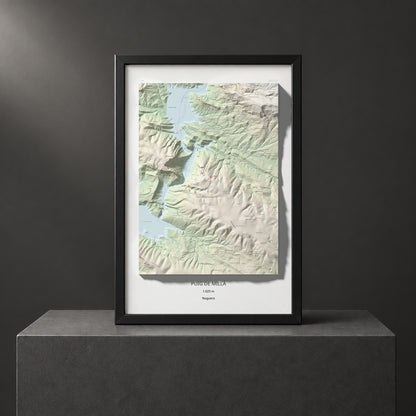 Mapa de relieve de Puig de Millà, 1025 m, Noguera, lámina 100 Cims de Trobart. Presentación enmarcada. 61 × 91 cm.