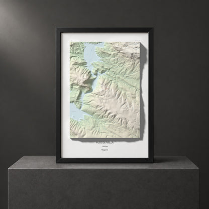Mapa de relieve de Puig de Millà, 1025 m, Noguera, lámina 100 Cims de Trobart. Presentación enmarcada. 70 × 100 cm.