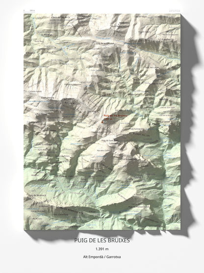 Mapa de relieve de Puig de les Bruixes, 1391 m, Alt Empordà · Garrotxa, lámina 100 Cims de Trobart 30 × 40 cm.