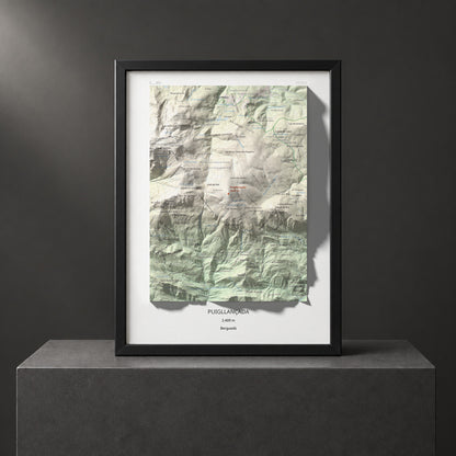 Mapa de relieve de Puigllançada, 2409 m, Berguedà, lámina 100 Cims de Trobart. Presentación enmarcada. 30 × 40 cm.