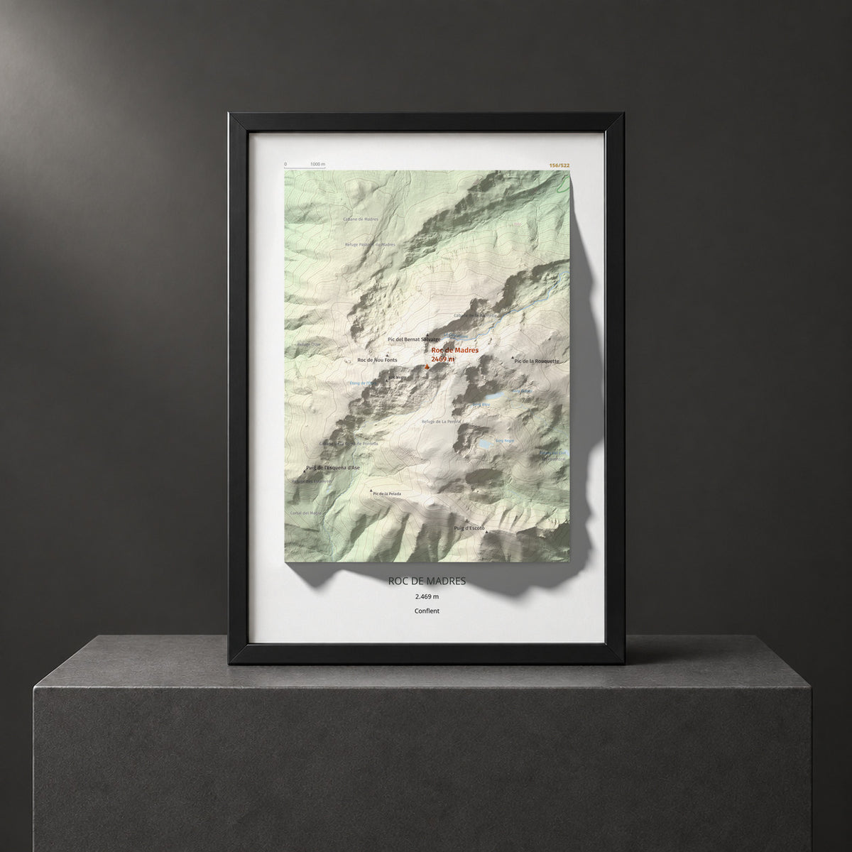 Mapa de relieve de Roc de Madres, 2469 m, Conflent, lámina 100 Cims de Trobart. Presentación enmarcada. 21 × 30 cm.