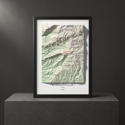 Mapa de relieve de Roc del Migdia (la Valldan), 1153 m, Solsonès, lámina 100 Cims de Trobart. Presentación enmarcada. 21 × 30 cm.