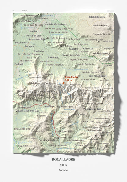 Mapa de relieve de Roca Lladre, 907 m, Garrotxa, lámina 100 Cims de Trobart 21 × 30 cm.