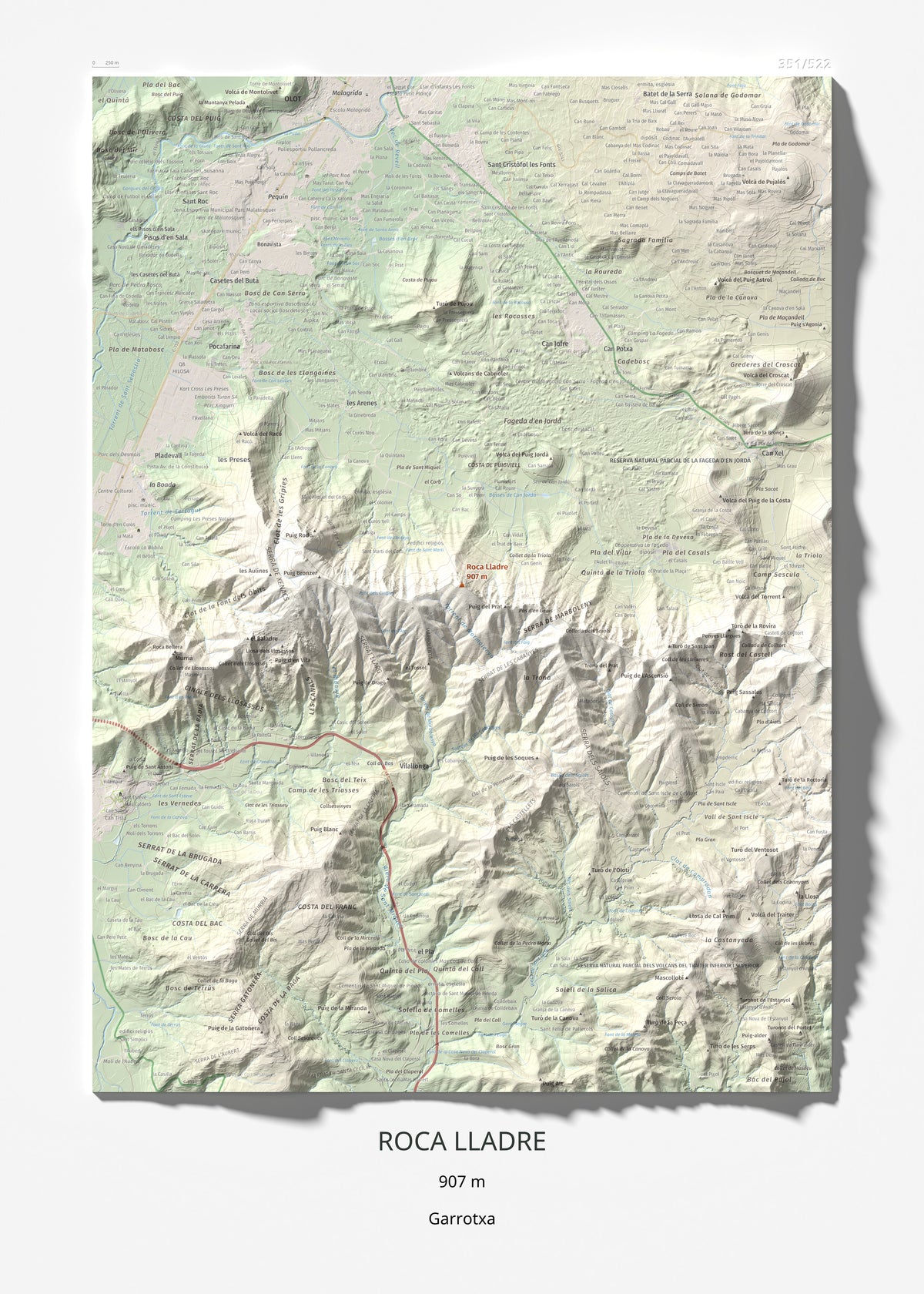 Mapa de relieve de Roca Lladre, 907 m, Garrotxa, lámina 100 Cims de Trobart 50 × 70 cm.