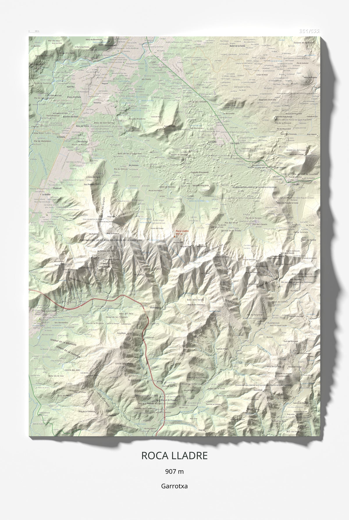 Mapa de relieve de Roca Lladre, 907 m, Garrotxa, lámina 100 Cims de Trobart 61 × 91 cm.