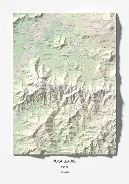 Mapa de relieve de Roca Lladre, 907 m, Garrotxa, lámina 100 Cims de Trobart 70 × 100 cm.