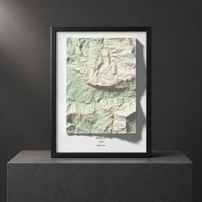 Mapa de relieve de Rocalta, 1489 m, Pallars Jussà, lámina 100 Cims de Trobart. Presentación enmarcada. 30 × 40 cm.