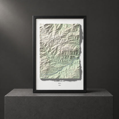Mapa de relieve de Roques del Rei, 852 m, Selva, lámina 100 Cims de Trobart. Presentación enmarcada. 61 × 91 cm.
