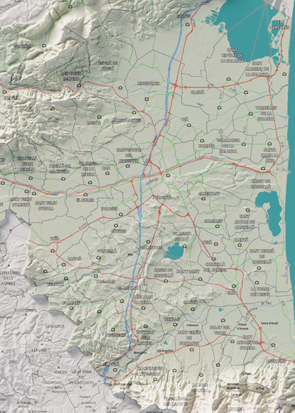 Mapa de relieve del Rosselló, con el territorio en color y el entorno en blanco. Detalle de la zona central. 50 × 70 cm. Estilo Cartográfico.