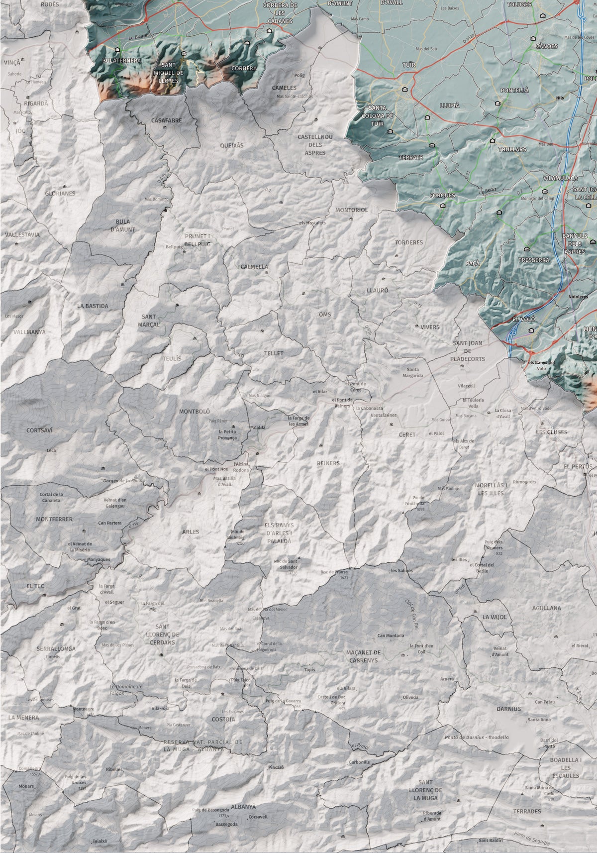 Mapa de relieve del Rosselló, con el territorio en color y el entorno en blanco. Detalle de la zona inferior izquierda. 70 × 100 cm. Estilo Azul y naranja.