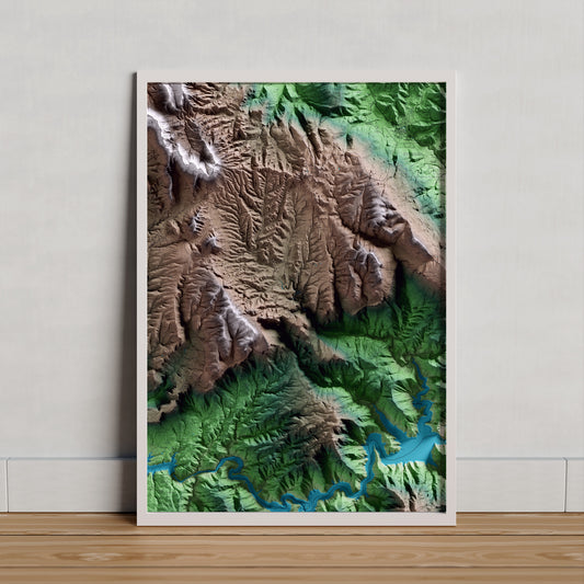 Mapa artístico del relieve de Rupit i Pruit, a Osona, con 15 km de entorno y base topográfica ICGC. Presentación enmarcada.