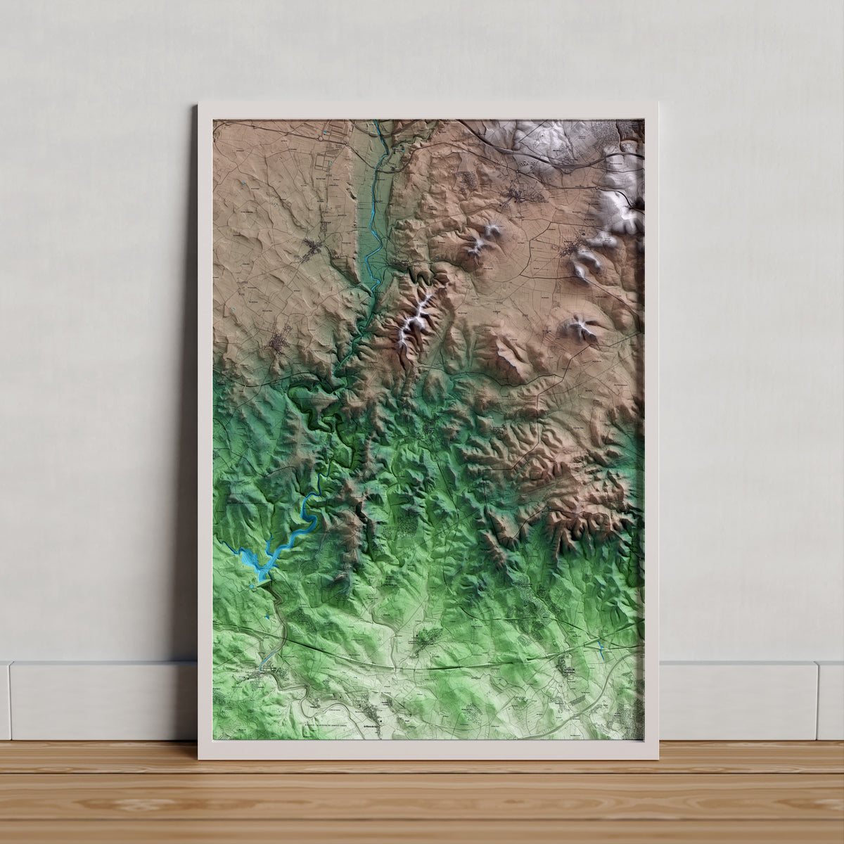 Mapa artístico del relieve de Salomó, al Tarragonès, con 15 km de entorno y base topográfica ICGC. Presentación enmarcada.