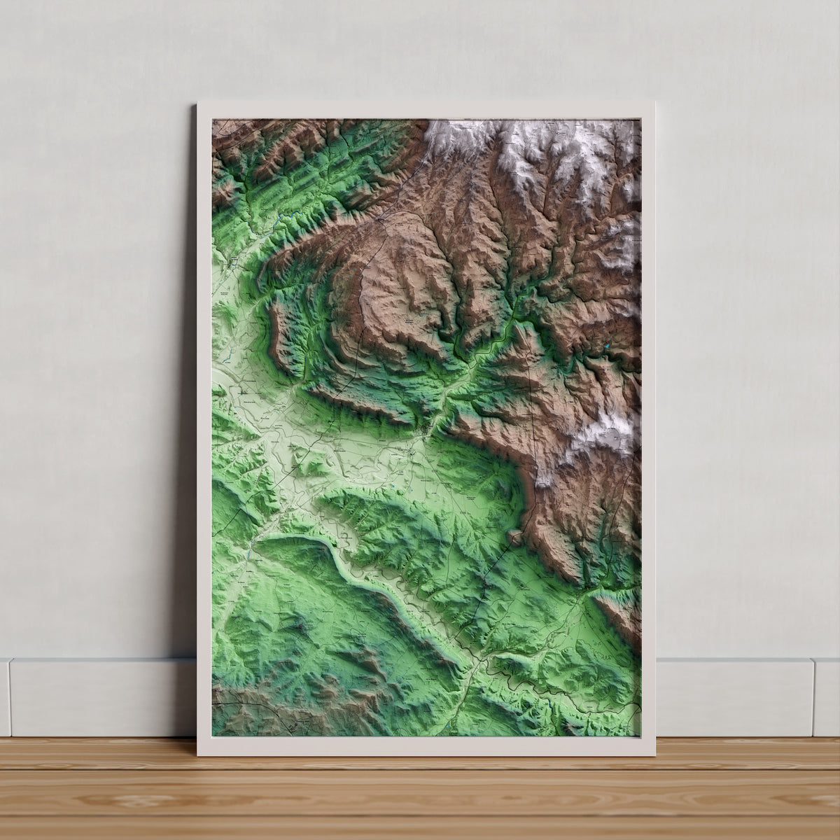 Mapa artístico del relieve de Sanaüja, a la Segarra, con 15 km de entorno y base topográfica ICGC. Presentación enmarcada.