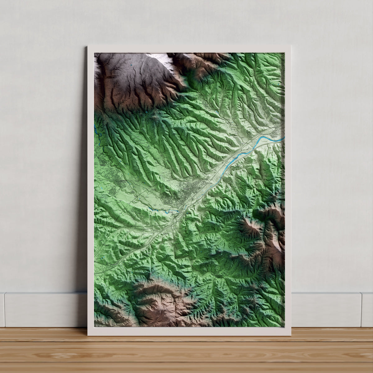 Mapa artístico del relieve de Sant Celoni, al Vallès Oriental, con 15 km de entorno y base topográfica ICGC. Presentación enmarcada.