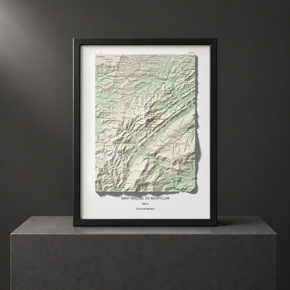 Mapa de relieve de Sant Miquel de Montclar, 948 m, Conca de Barberà, lámina 100 Cims de Trobart. Presentación enmarcada. 30 × 40 cm.