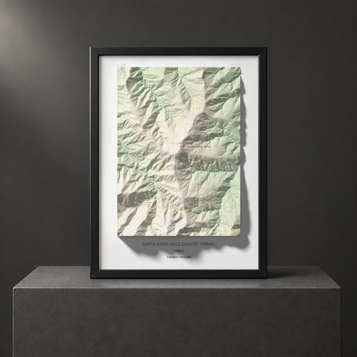 Mapa de relieve de Santa Anna dels Quatre Termes, 1348 m, Conflent · Rosselló, lámina 100 Cims de Trobart. Presentación enmarcada. 30 × 40 cm.