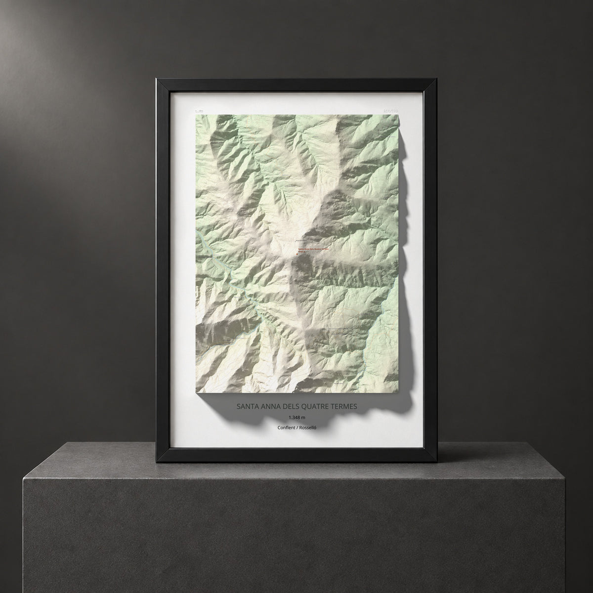 Mapa de relieve de Santa Anna dels Quatre Termes, 1348 m, Conflent · Rosselló, lámina 100 Cims de Trobart. Presentación enmarcada. 50 × 70 cm.
