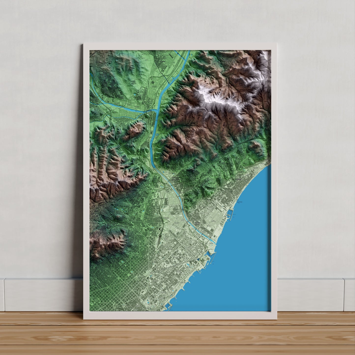 Mapa artístico del relieve de Santa Coloma de Gramenet, al Barcelonès, con 15 km de entorno y base topográfica ICGC. Presentación enmarcada.
