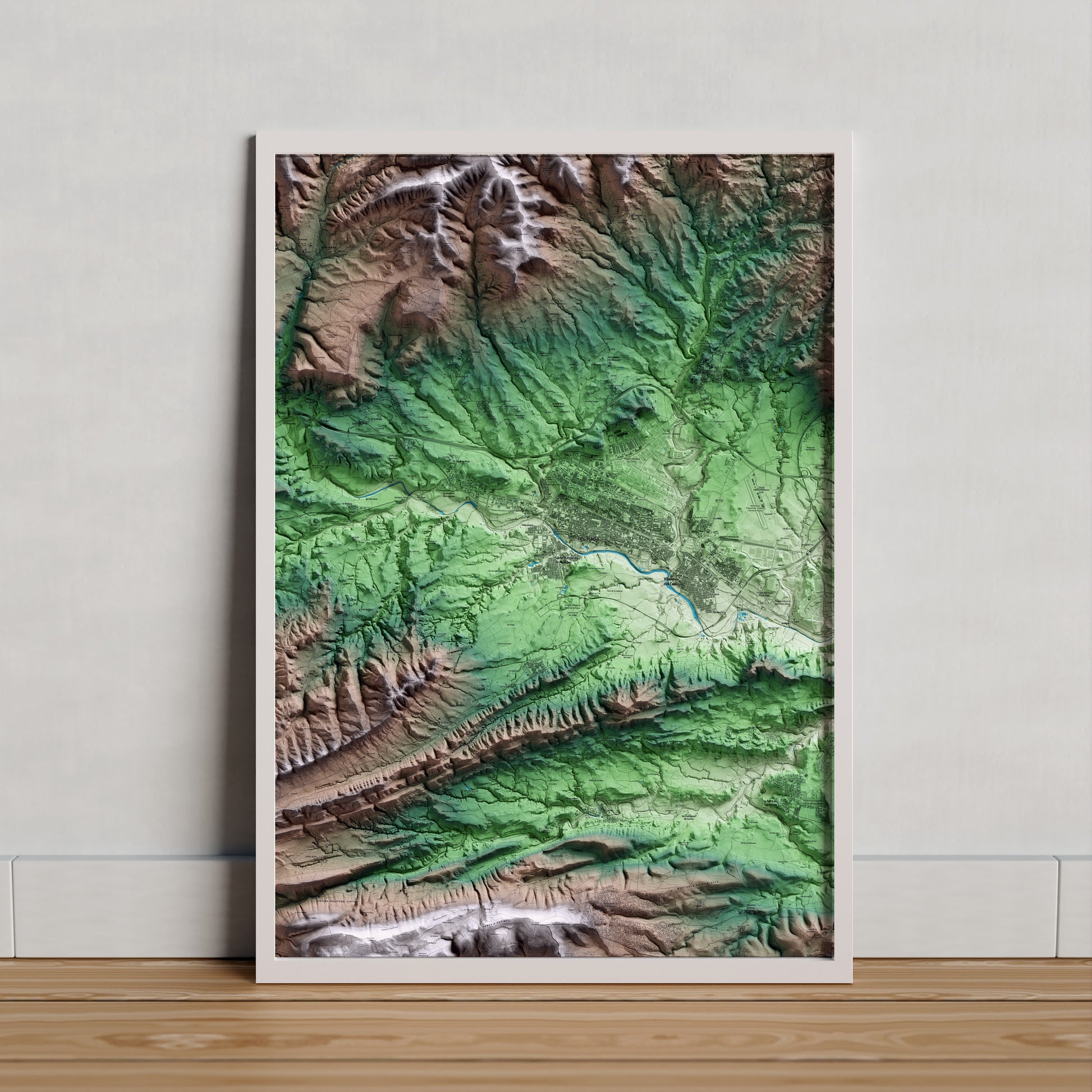 Mapa artístico del relieve de Santa Margarida de Montbui, al Anoia, con 15 km de entorno y base topográfica ICGC. Presentación enmarcada.