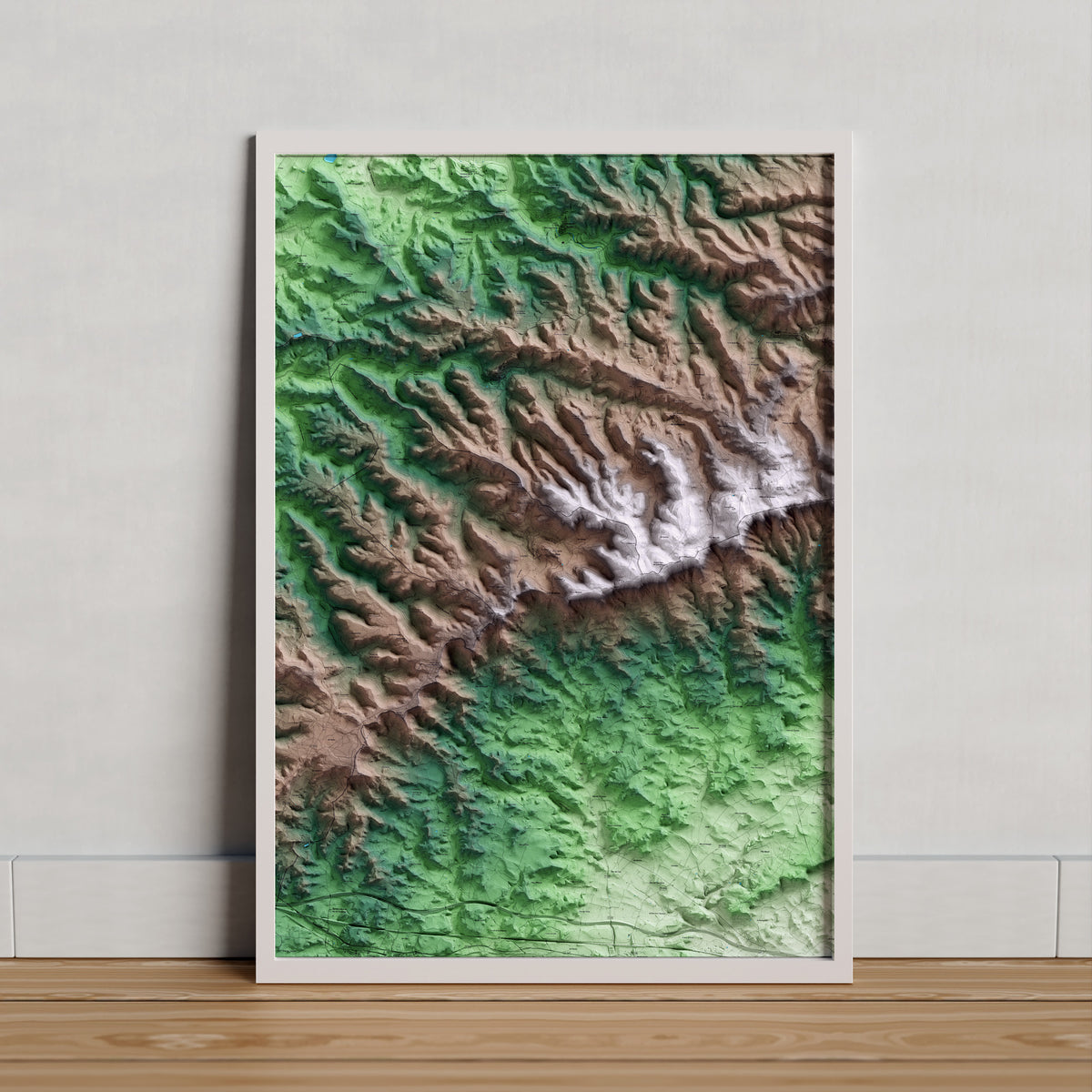Mapa artístico del relieve de Senan, a la Conca de Barberà, con 15 km de entorno y base topográfica ICGC. Presentación enmarcada.