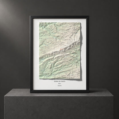 Mapa de relieve de Serra de Pinós, 928 m, Solsonès, lámina 100 Cims de Trobart. Presentación enmarcada. 30 × 40 cm.