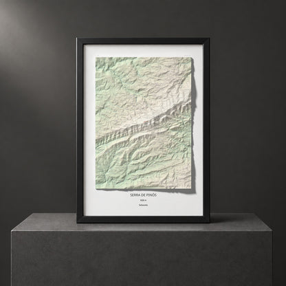 Mapa de relieve de Serra de Pinós, 928 m, Solsonès, lámina 100 Cims de Trobart. Presentación enmarcada. 70 × 100 cm.