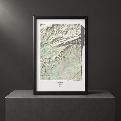 Mapa de relieve de Serrat Alt, 830 m, Osona, lámina 100 Cims de Trobart. Presentación enmarcada. 61 × 91 cm.
