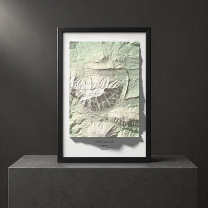 Mapa de relieve de Serrat Voltor, 2282 m, Berguedà, lámina 100 Cims de Trobart. Presentación enmarcada. 61 × 91 cm.