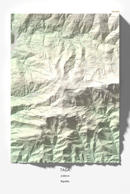 Mapa de relieve de Taga, 2040 m, Ripollès, lámina 100 Cims de Trobart 61 × 91 cm.