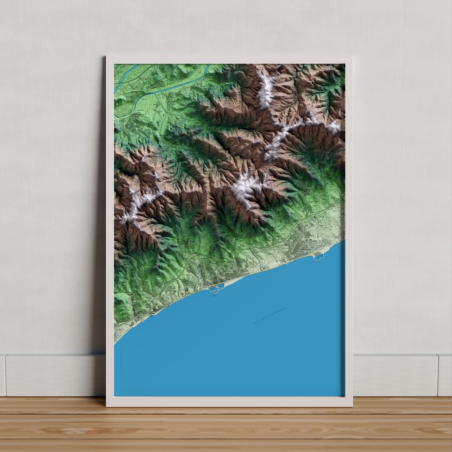 Mapa artístico del relieve de Teià, al Maresme, con 15 km de entorno y base topográfica ICGC. Presentación enmarcada.