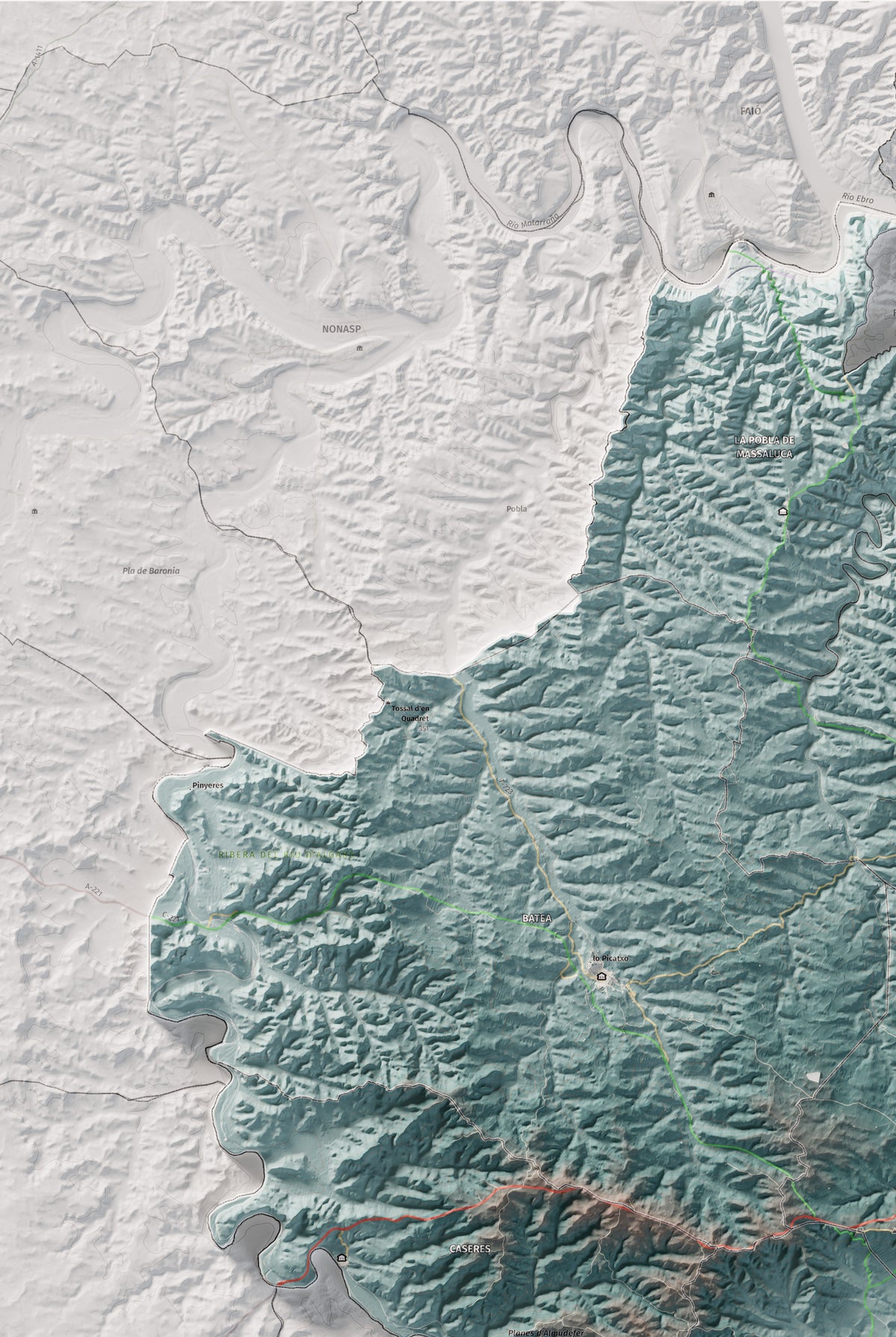 Mapa de relleu de la Terra Alta, amb el territori en color i l’entorn en blanc. Detall de la part superior esquerra. 61 × 91 cm. Estil Blau i taronja.
