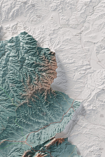 Mapa de relleu de la Terra Alta, amb el territori en color i l’entorn en blanc. Detall de la part superior dreta. 61 × 91 cm. Estil Blau i taronja.