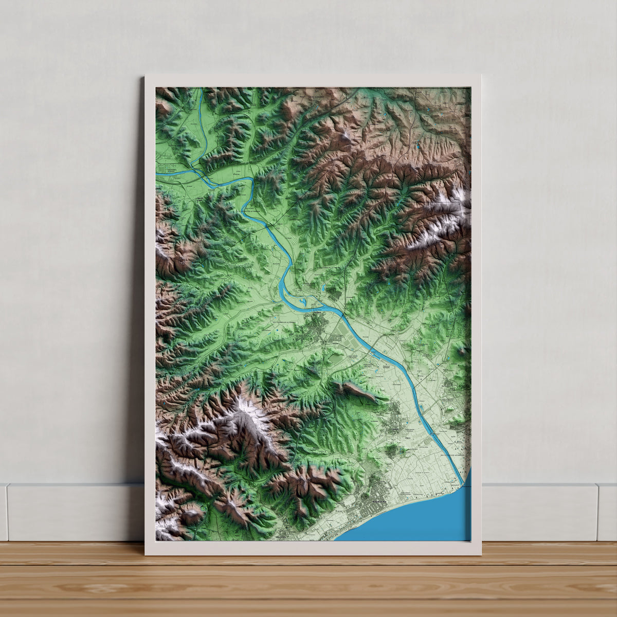 Mapa artístico del relieve de Tordera, al Maresme, con 15 km de entorno y base topográfica ICGC. Presentación enmarcada.