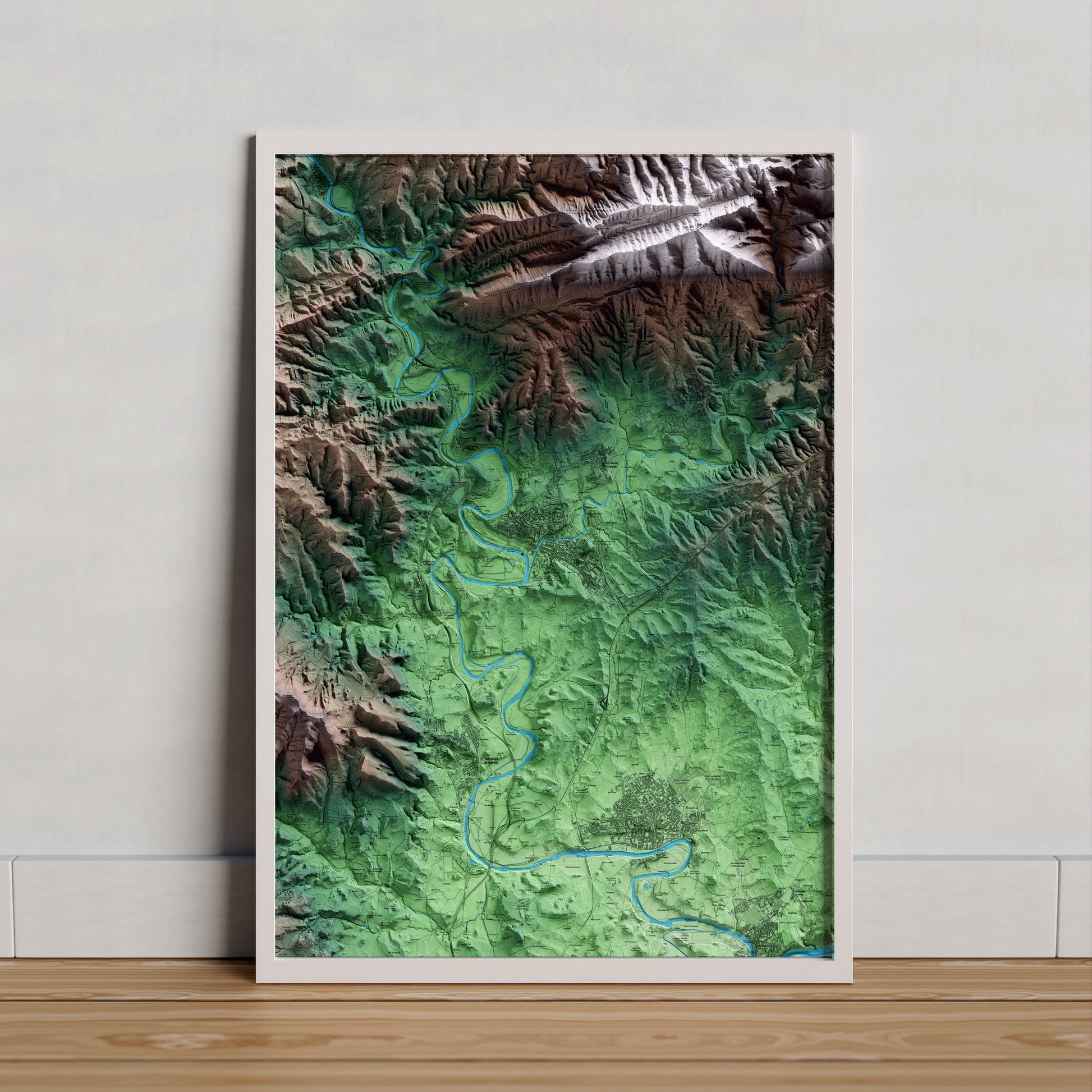 Mapa artístico del relieve de Torelló, a Osona, con 15 km de entorno y base topográfica ICGC. Presentación enmarcada.
