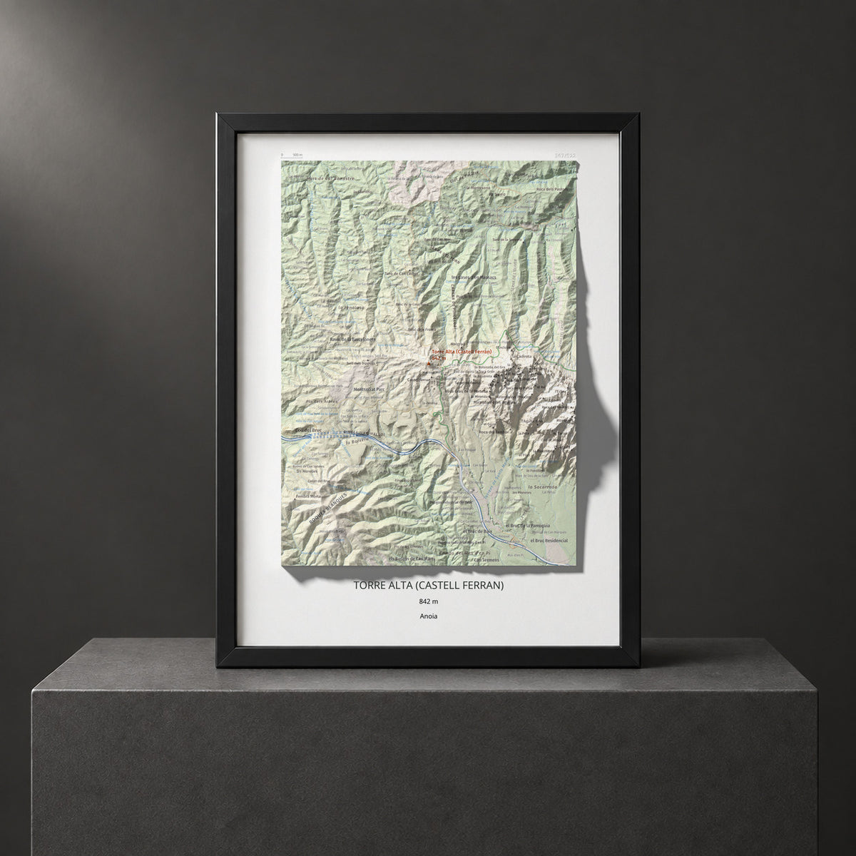 Mapa de relieve de Torre Alta (Castell Ferran), 842 m, Anoia, lámina 100 Cims de Trobart. Presentación enmarcada. 30 × 40 cm.
