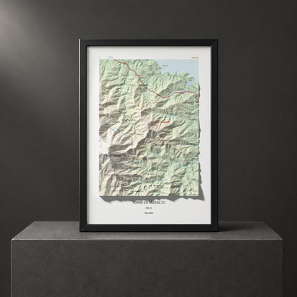 Mapa de relieve de Torre de Madeloc, 656 m, Rosselló, lámina 100 Cims de Trobart. Presentación enmarcada. 21 × 30 cm.
