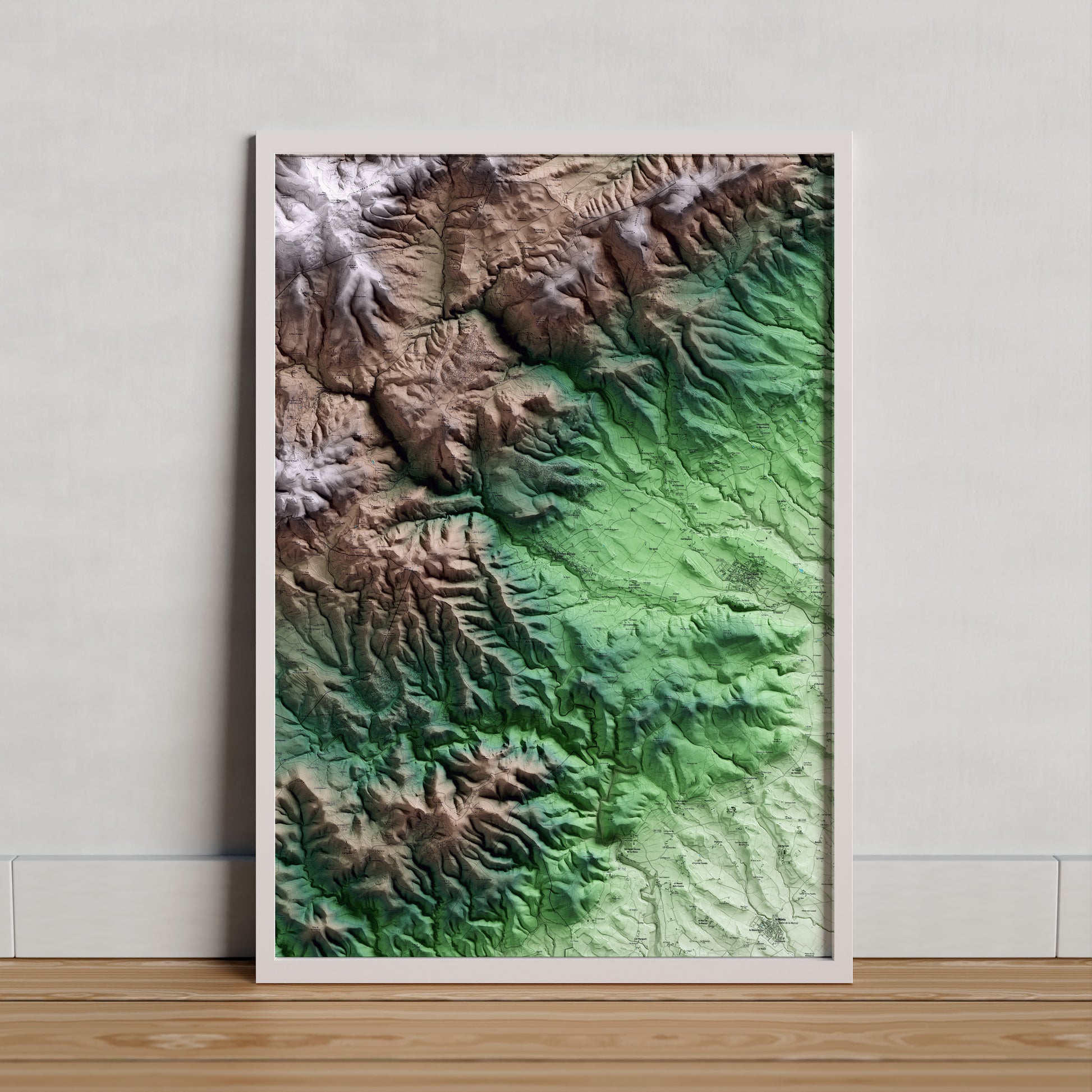 Mapa artístico del relieve de Torrelles de Foix, al Alt Penedès, con 15 km de entorno y base topográfica ICGC. Presentación enmarcada.