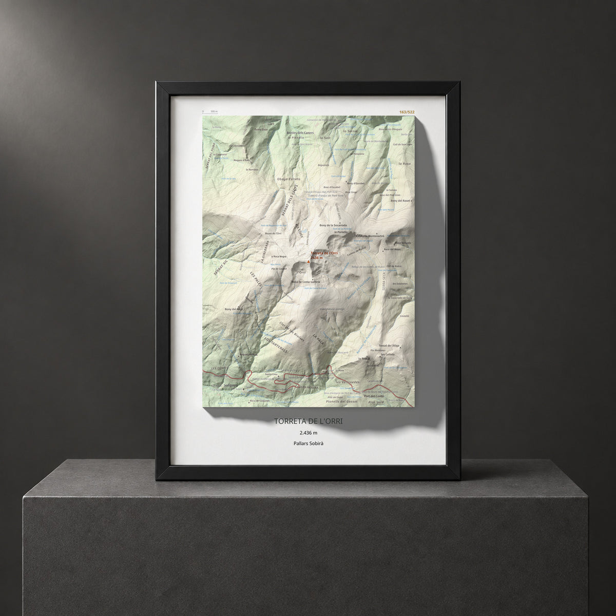 Mapa de relieve de Torreta de l'Orri, 2436 m, Pallars Sobirà, lámina 100 Cims de Trobart. Presentación enmarcada. 30 × 40 cm.